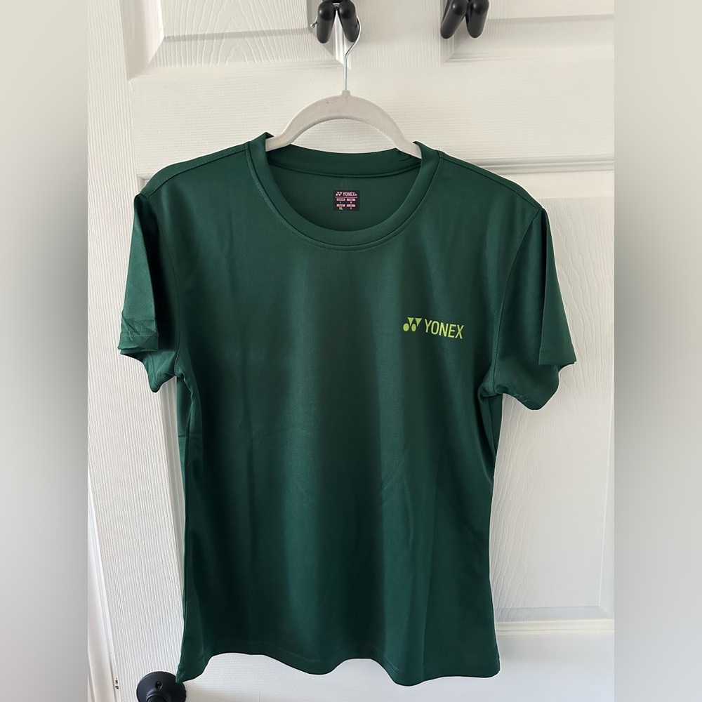 YONEX green active top